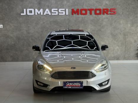 FORD Focus Hatch 2.0 16V 4P TITANIUM PLUS FLEX, Foto 2