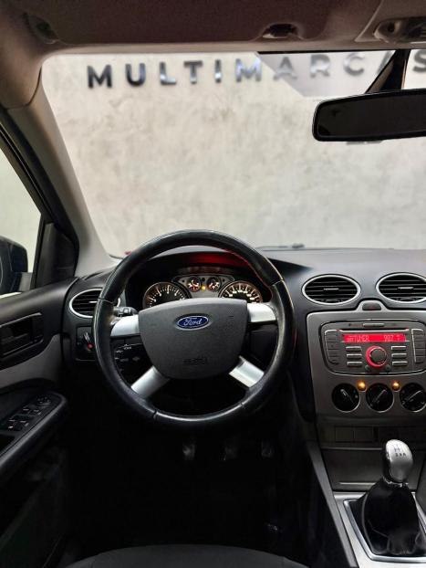 FORD Focus Hatch 2.0 16V 4P GLX FLEX, Foto 9