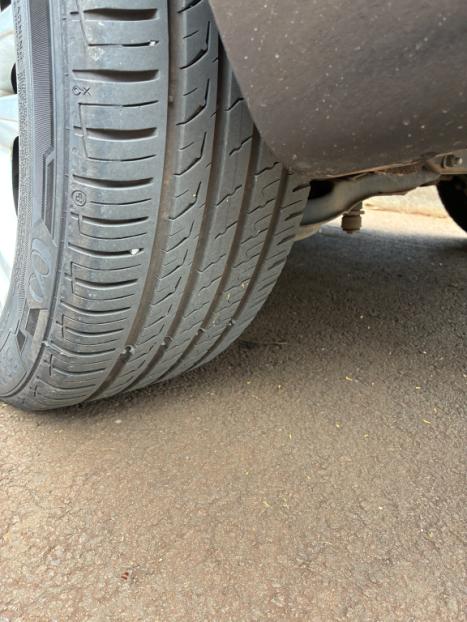 FORD Focus Sedan 2.0 16V 4P GHIA FLEX AUTOM�TICO, Foto 8