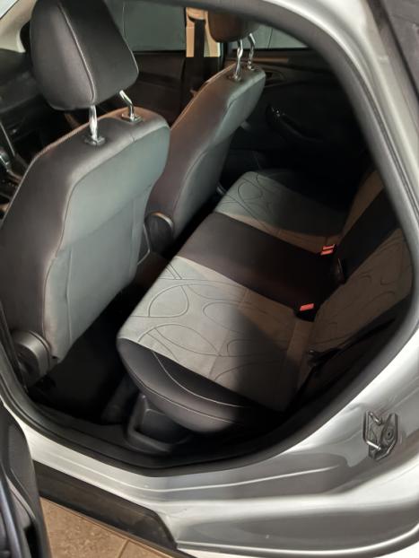 FORD Focus Sedan 2.0 16V 4P FLEX SE POWERSHIFT AUTOM�TICO, Foto 3