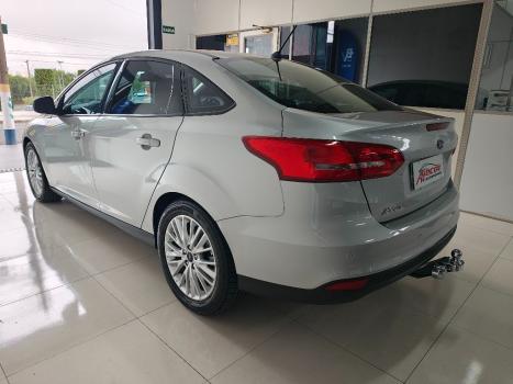 FORD Focus Sedan 2.0 16V 4P FLEX SE FASTBACK POWERSHIFT AUTOM�TICO, Foto 8