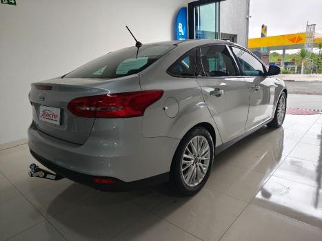 FORD Focus Sedan 2.0 16V 4P FLEX SE FASTBACK POWERSHIFT AUTOM�TICO, Foto 9