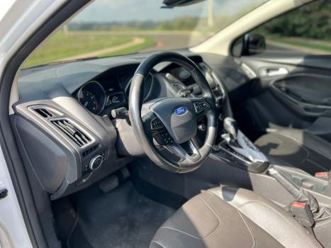 FORD Focus Sedan 2.0 16V 4P FLEX TITANIUM PLUS FASTBACK POWERSHIFT AUTOM�TICO, Foto 11