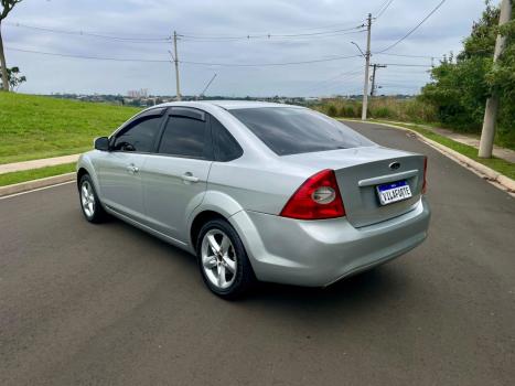FORD Focus Sedan 2.0 16V 4P, Foto 3