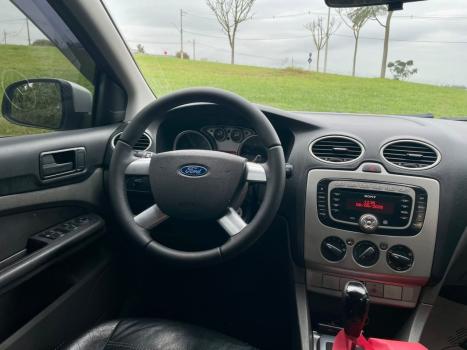 FORD Focus Sedan 2.0 16V 4P, Foto 9