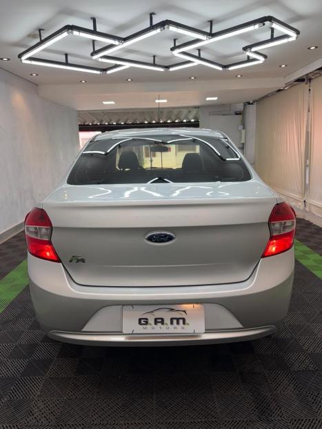 FORD Ka + Sedan 1.5 12V 4P FLEX TI-VCT SEL, Foto 5