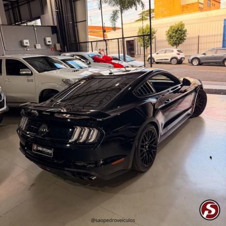 FORD Mustang 5.0 V8 24V GT PREMIUM COUP�, Foto 4