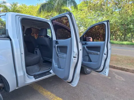FORD Ranger 2.2 16V XLS DIESEL CABINE DUPLA AUTOMTICO, Foto 9