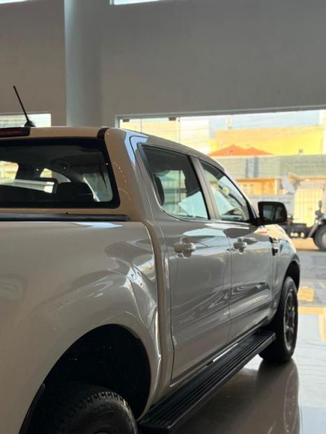 FORD Ranger 2.2 16V XLS DIESEL CABINE DUPLA AUTOM�TICO, Foto 5