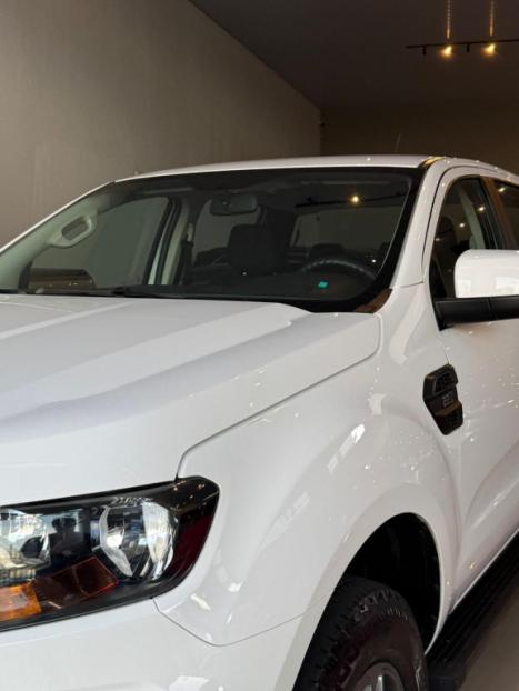 FORD Ranger 2.2 16V XLS DIESEL CABINE DUPLA AUTOM�TICO, Foto 10