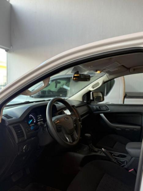 FORD Ranger 2.2 16V XLS DIESEL CABINE DUPLA AUTOM�TICO, Foto 16