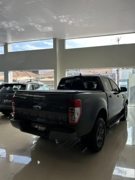 FORD Ranger 2.2 16V XLS DIESEL 4X4 CABINE DUPLA AUTOM�TICO, Foto 4