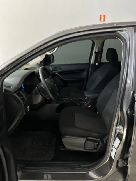 FORD Ranger 2.2 16V XLS DIESEL 4X4 CABINE DUPLA AUTOM�TICO, Foto 9