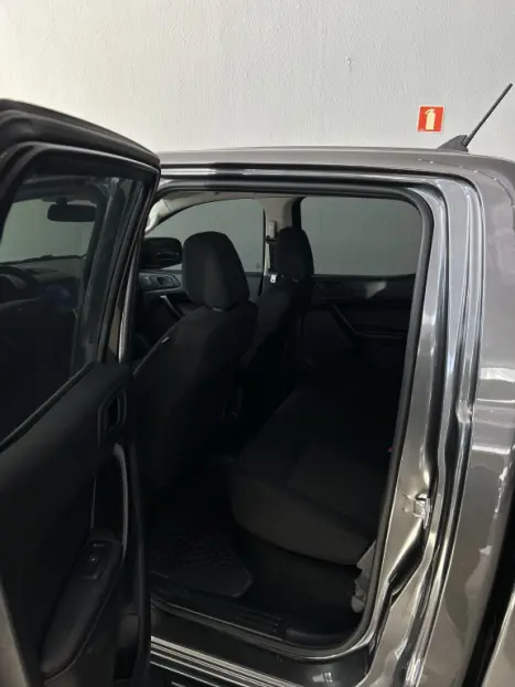 FORD Ranger 2.2 16V XLS DIESEL 4X4 CABINE DUPLA AUTOM�TICO, Foto 10