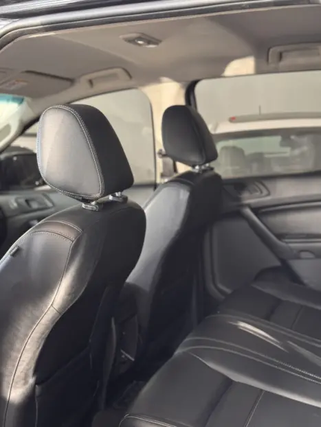 FORD Ranger 2.2 16V BLACK DIESEL CABINE DUPLA AUTOM�TICO, Foto 9
