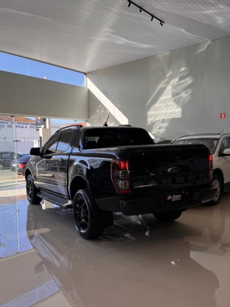 FORD Ranger 2.2 16V BLACK DIESEL CABINE DUPLA AUTOM�TICO, Foto 5
