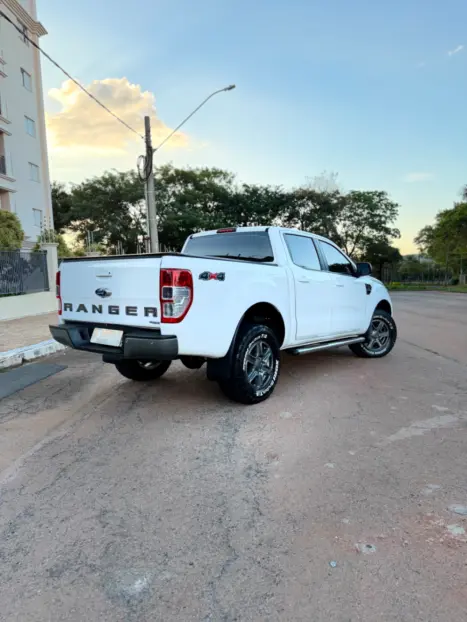 FORD Ranger 2.2 16V XLS DIESEL 4X4 CABINE DUPLA AUTOM�TICO, Foto 9