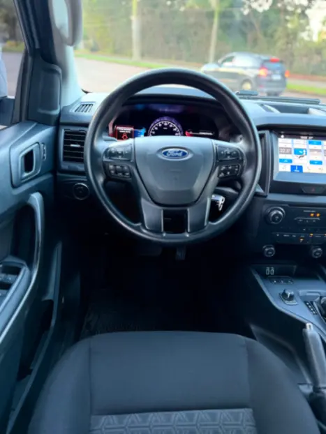 FORD Ranger 2.2 16V XLS DIESEL 4X4 CABINE DUPLA AUTOM�TICO, Foto 10