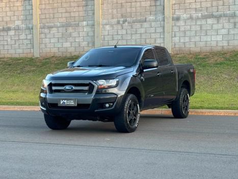 FORD Ranger 2.2 16V XLS DIESEL 4X4 CABINE DUPLA AUTOM�TICO, Foto 3