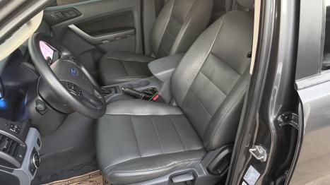 FORD Ranger 2.2 16V XLS DIESEL 4X4 CABINE DUPLA AUTOM�TICO, Foto 6