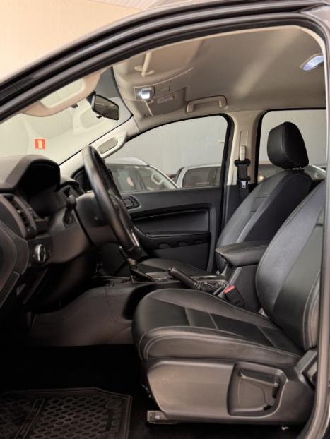 FORD Ranger 2.2 16V BLACK DIESEL CABINE DUPLA AUTOM�TICO, Foto 10
