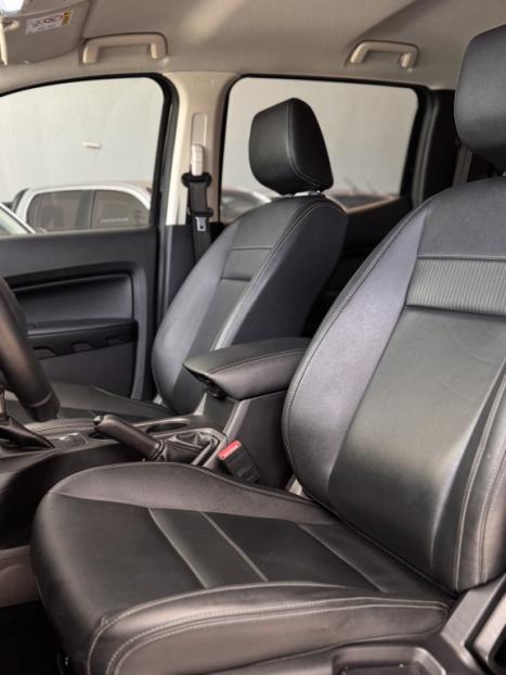 FORD Ranger 2.2 16V BLACK DIESEL CABINE DUPLA AUTOM�TICO, Foto 11