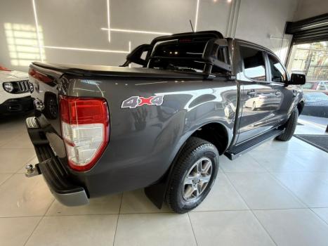 FORD Ranger 2.2 16V XLS DIESEL 4X4 CABINE DUPLA AUTOM�TICO, Foto 6