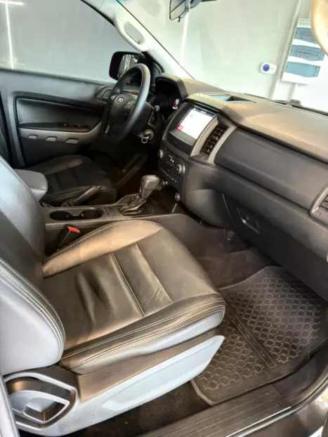 FORD Ranger 2.2 16V XLS DIESEL 4X4 CABINE DUPLA AUTOM�TICO, Foto 9