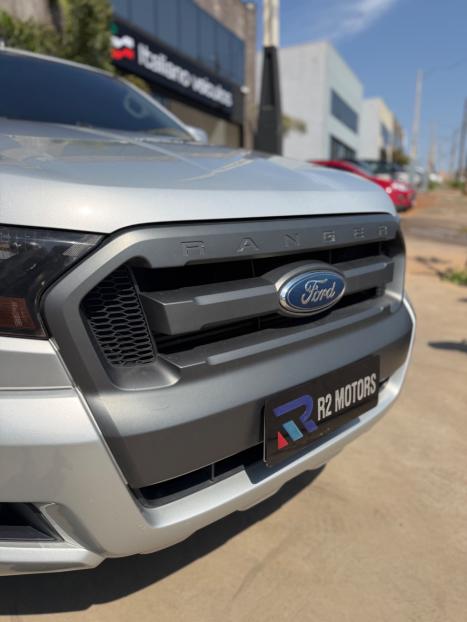 FORD Ranger 2.2 16V XLS DIESEL 4X4 CABINE DUPLA AUTOM�TICO, Foto 10
