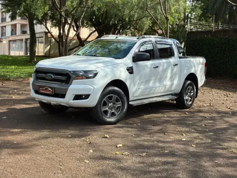 FORD Ranger 2.2 16V XLS DIESEL 4X4 CABINE DUPLA AUTOMÁTICO, Foto 2