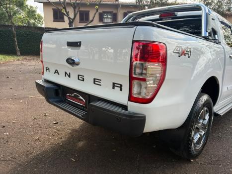 FORD Ranger 2.2 16V XLS DIESEL 4X4 CABINE DUPLA AUTOMÁTICO, Foto 8