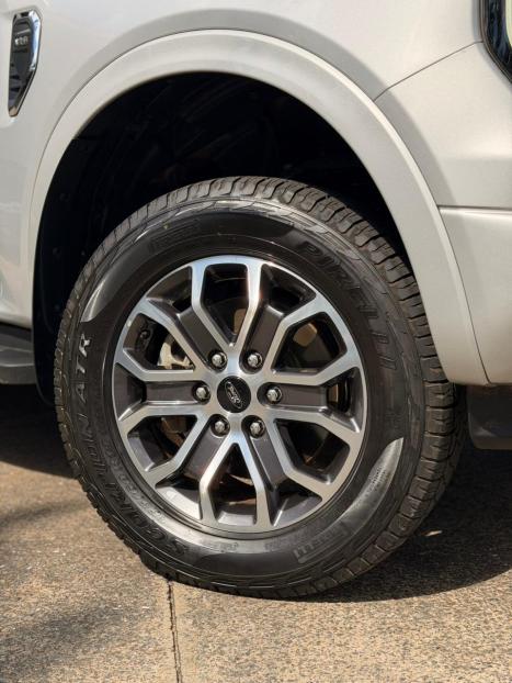 FORD Ranger 3.0 V6 4X4 LIMITED TURBO DIESEL CABINE DUPLA AUTOM�TICO, Foto 6