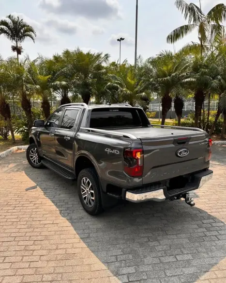 FORD Ranger 3.0 V6 4X4 LIMITED PLUS TURBO DIESEL CABINE DUPLA AUTOM�TICO, Foto 4