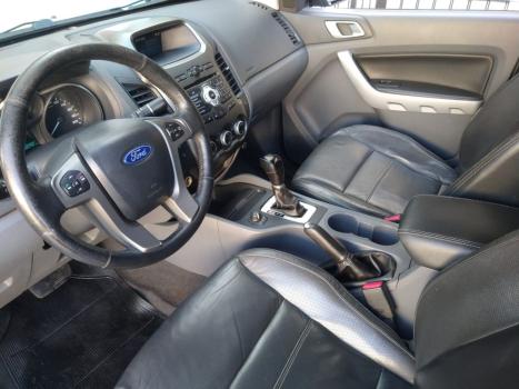 FORD Ranger 3.2 20V XLT 4X4 CABINE DUPLA TURBO DIESEL AUTOMÁTICO, Foto 6 FORD Ranger 3.2 20V XLT 4X4 CABINE DUPLA TURBO DIESEL AUTOMÁTICO, Foto 6