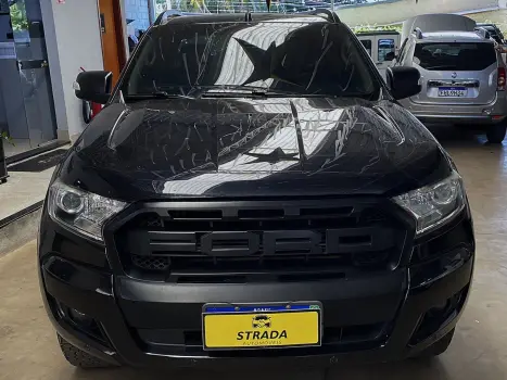 FORD Ranger 3.2 20V CABINE DUPLA 4X4 LIMITED PLUS TURBO DIESEL AUTOMTICO, Foto 3