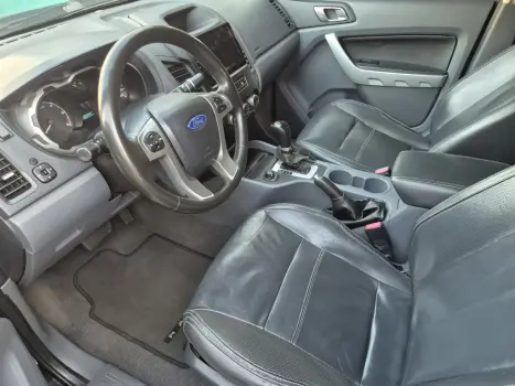 FORD Ranger 3.2 20V XLT 4X4 CABINE DUPLA TURBO DIESEL AUTOMTICO, Foto 9