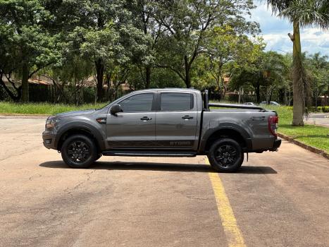 FORD Ranger 3.2 20V CABINE DUPLA 4X4 STORM TURBO DIESEL AUTOM�TICO, Foto 3