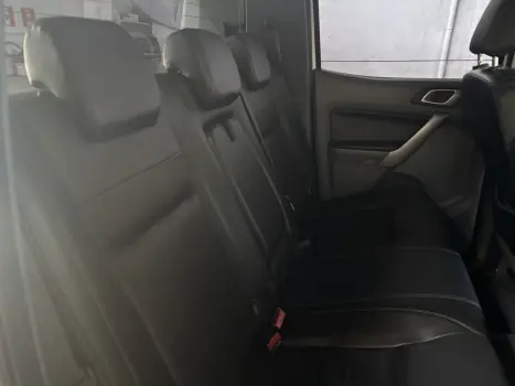 FORD Ranger 3.2 20V CABINE DUPLA 4X4 LIMITED TURBO DIESEL AUTOM�TICO, Foto 6