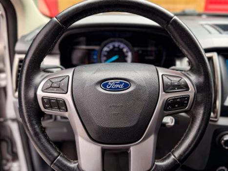 FORD Ranger 3.2 20V XLT 4X4 CABINE DUPLA TURBO DIESEL AUTOM�TICO, Foto 14