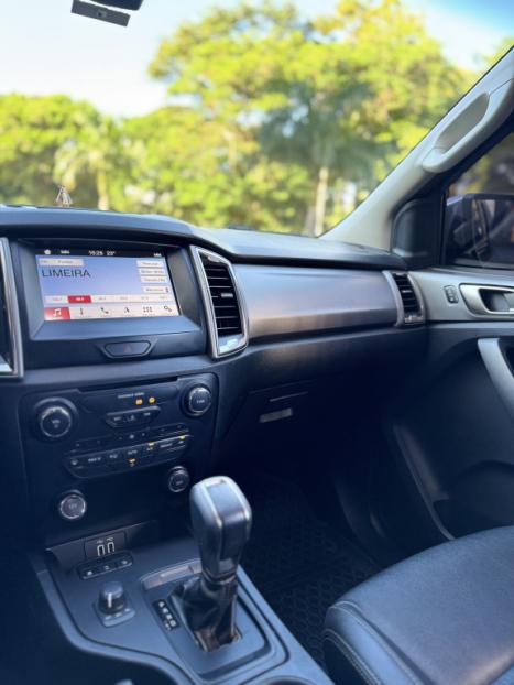 FORD Ranger 3.2 20V XLT 4X4 CABINE DUPLA TURBO DIESEL AUTOM�TICO, Foto 15