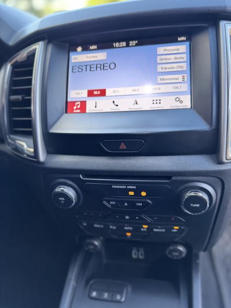 FORD Ranger 3.2 20V XLT 4X4 CABINE DUPLA TURBO DIESEL AUTOM�TICO, Foto 17