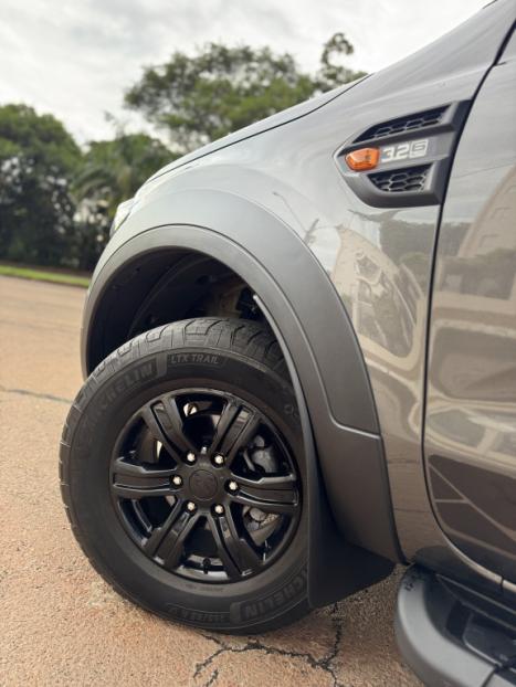 FORD Ranger 3.2 20V CABINE DUPLA 4X4 STORM TURBO DIESEL AUTOM�TICO, Foto 6
