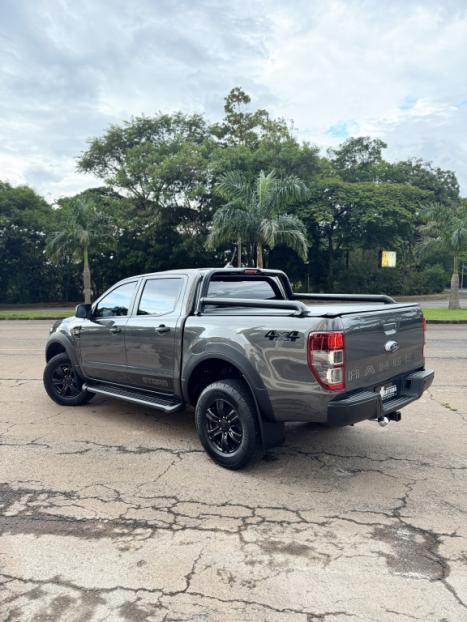FORD Ranger 3.2 20V CABINE DUPLA 4X4 STORM TURBO DIESEL AUTOM�TICO, Foto 10