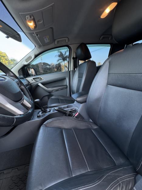 FORD Ranger 3.2 20V XLT 4X4 CABINE DUPLA TURBO DIESEL AUTOM�TICO, Foto 21