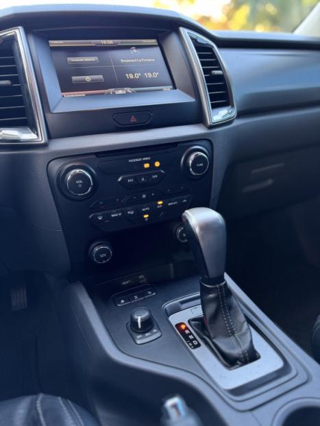 FORD Ranger 3.2 20V XLT 4X4 CABINE DUPLA TURBO DIESEL AUTOM�TICO, Foto 22