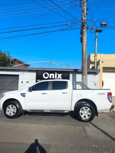 FORD Ranger 3.2 20V XLT 4X4 CABINE DUPLA TURBO DIESEL AUTOM�TICO, Foto 2