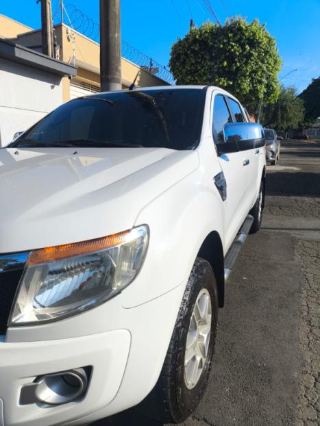 FORD Ranger 3.2 20V XLT 4X4 CABINE DUPLA TURBO DIESEL AUTOM�TICO, Foto 3