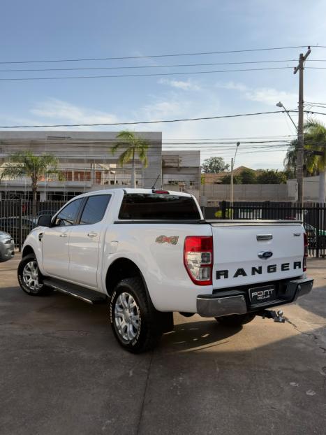 FORD Ranger 3.2 20V XLT 4X4 CABINE DUPLA TURBO DIESEL AUTOMÁTICO, Foto 2