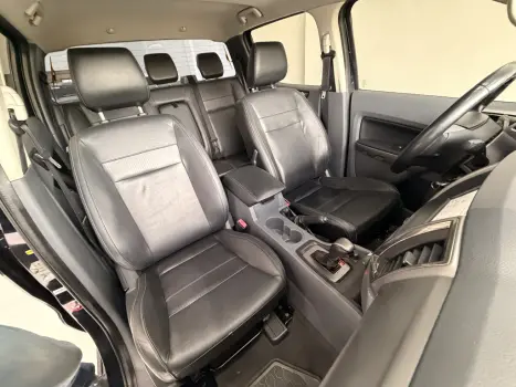 FORD Ranger 3.2 20V XLT 4X4 CABINE DUPLA TURBO DIESEL AUTOMÁTICO, Foto 16