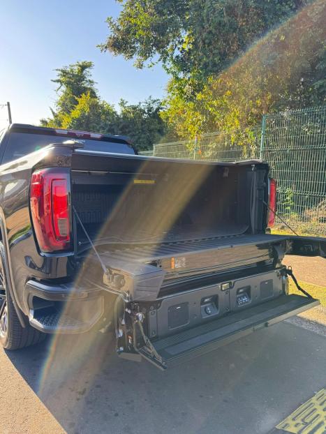 GMC Sierra 3.0 I6 DURAMAX TURBO DIESEL 1500 DENALI ULTIMATE CABINE DUPLA AUTOMÁTICO, Foto 4 GMC Sierra 3.0 I6 DURAMAX TURBO DIESEL 1500 DENALI ULTIMATE CABINE DUPLA AUTOMÁTICO, Foto 4